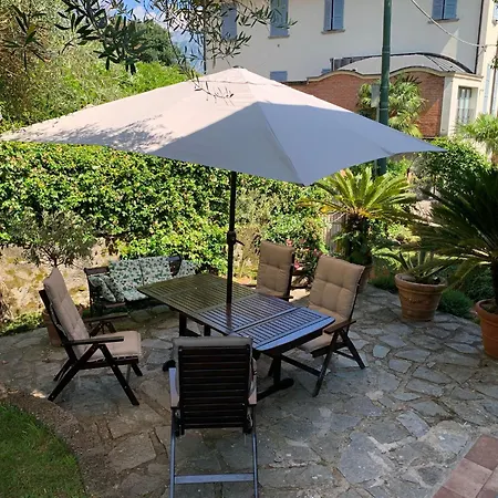 Lejlighed La Bolvedrina - - Garden & First Floor